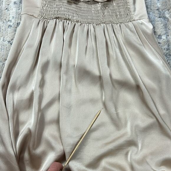 Show Me Your Mumu Alexis Midi in Champagne Luxe Satin size Large - Picture 12 of 13